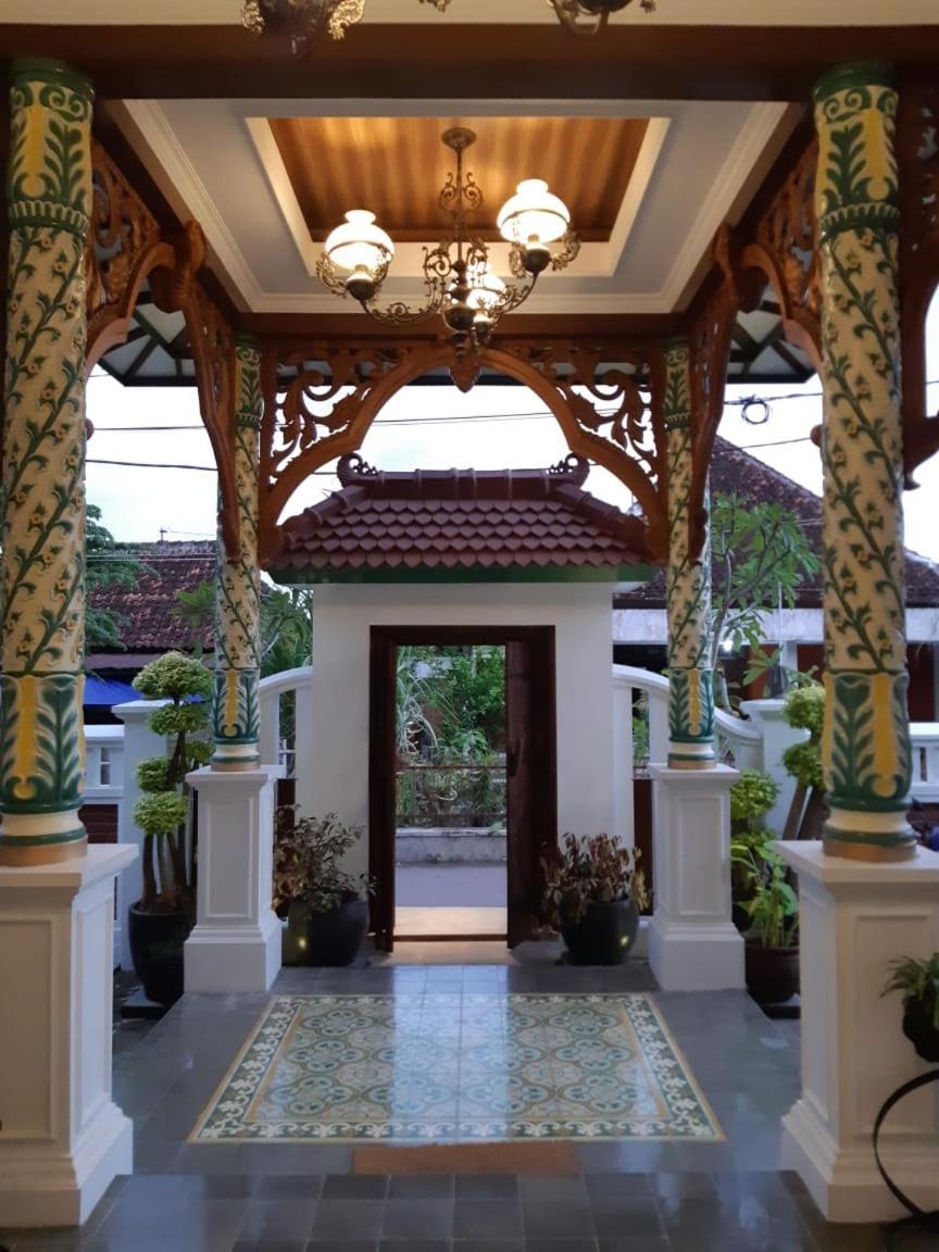 Rumah Jawa Guest House Yogyakarta Exterior photo