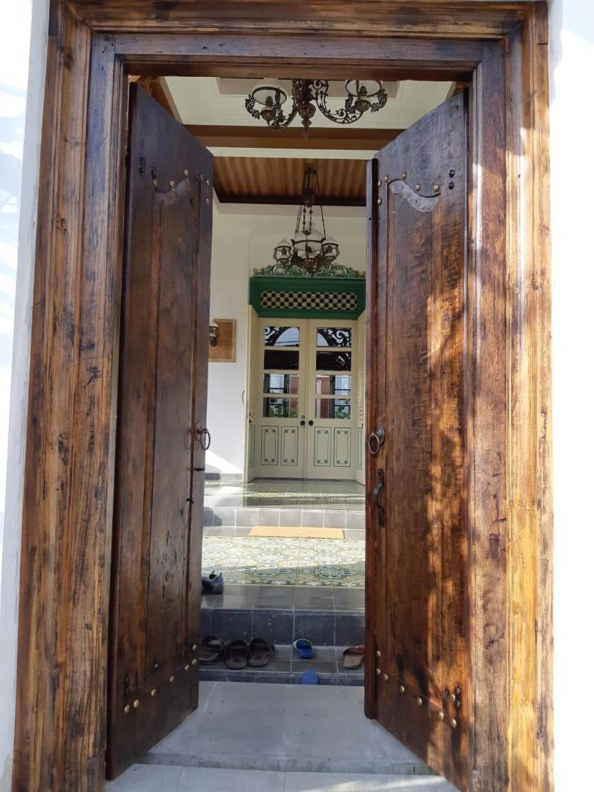 Rumah Jawa Guest House Yogyakarta Exterior photo